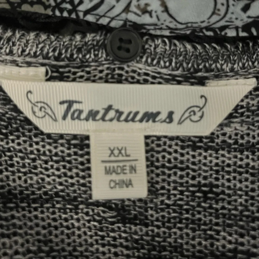 NWOT TANTRUMS XXL Grey Black White light Sweater Tunic w Bandanna Fringe Scarf - Picture 7 of 9